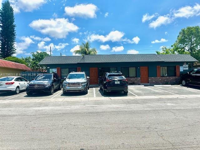 Building Photo - 4040 NW 31st Terrace
