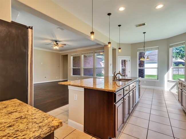 Building Photo - 5342 Tyler Park Ln