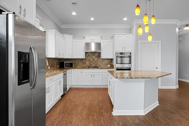 Building Photo - 345 Fox Ridge Ln