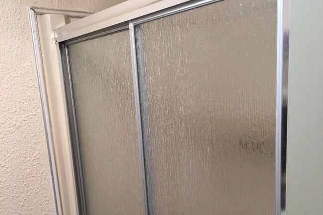 Building Photo - 19418 Saddlebrook Ct