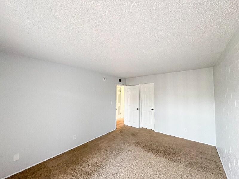 Building Photo - 6802 N 17th Ave