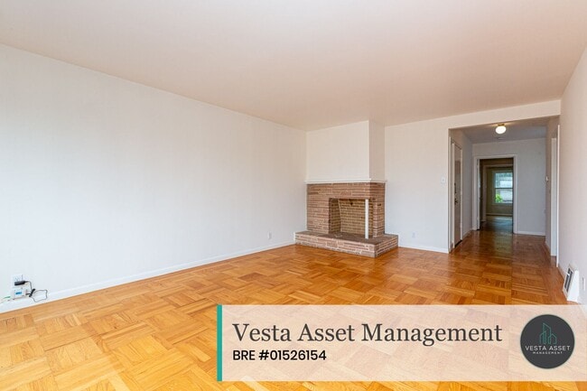 Building Photo - 441-443 35th Ave