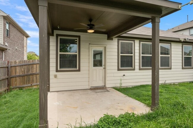 Building Photo - 6605 Verona Pl