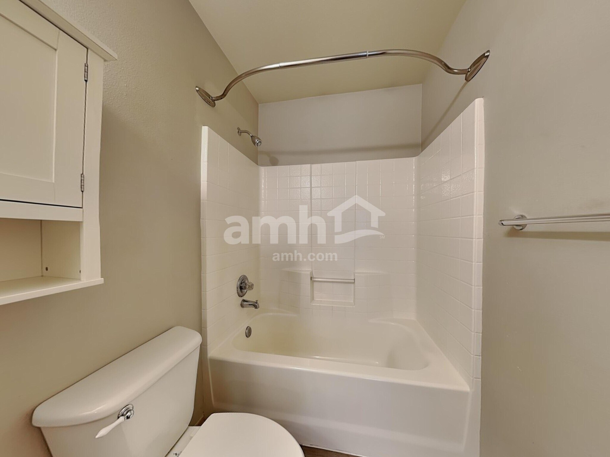 Building Photo - 9523 187 St E