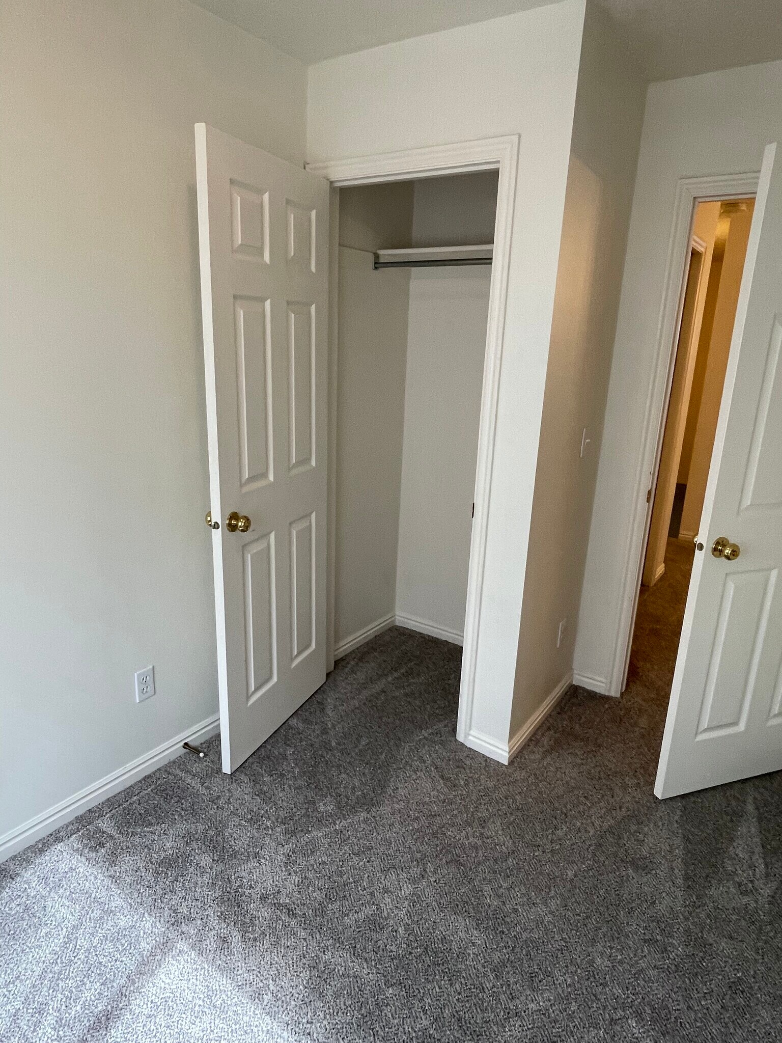 Bedroom 3 Closet - 360 W 300 S