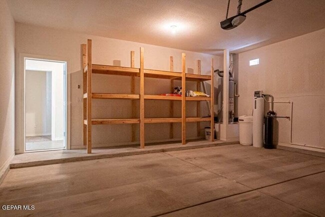 Building Photo - 4828 Ruben Soto