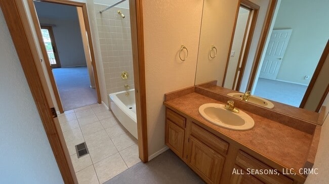 Building Photo - 5210 Driftstone Pl