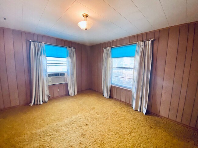 Building Photo - HUGA, Adorable 4 bedroom 3 bath home plus bonus room! MUST SEE to appreciate!