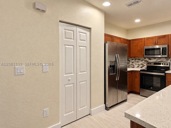 Building Photo - 14103 SW 49th St