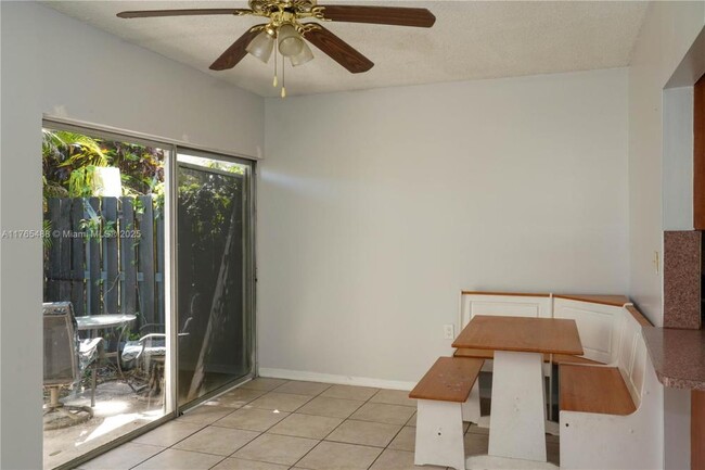 Building Photo - 3 bedroom in North Miami FL 33161