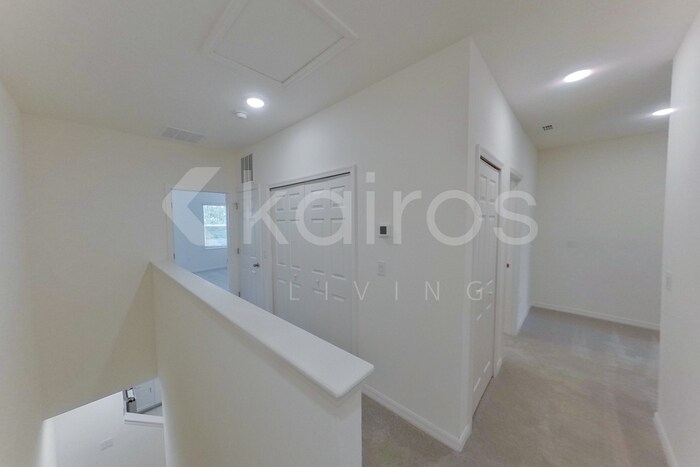 Building Photo - 4411 Paraglider Pl