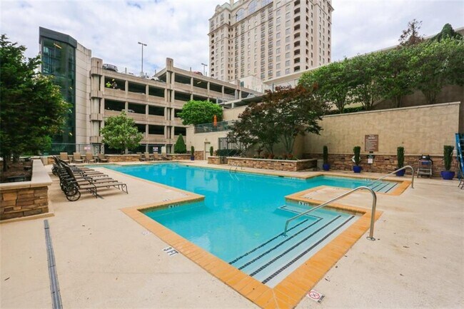 Building Photo - 3040 Peachtree Rd