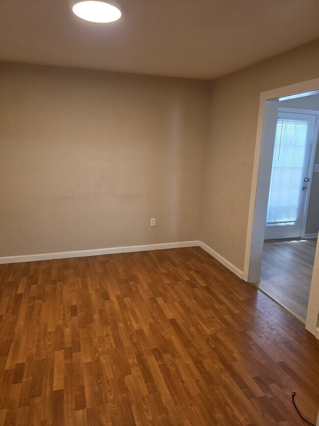 Building Photo - 200 Haywood St