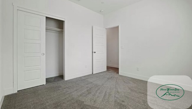 Building Photo - CORNER LOT - Beautiful 5-Bedroom Home for Rent in North Merced!