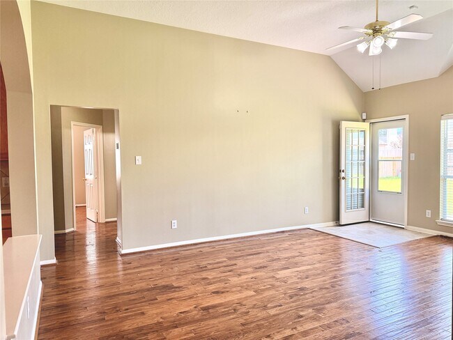 Building Photo - 16518 Wheatmill Ct