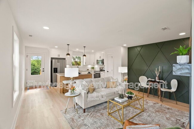 Building Photo - 103 Rayon Dr