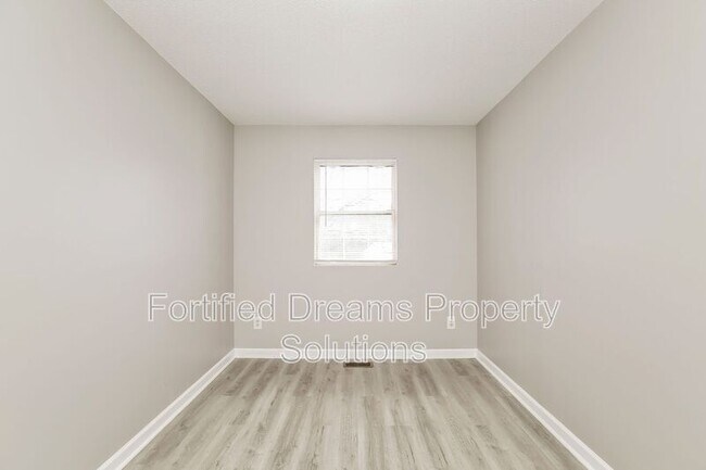 Building Photo - 2208 Gable Way