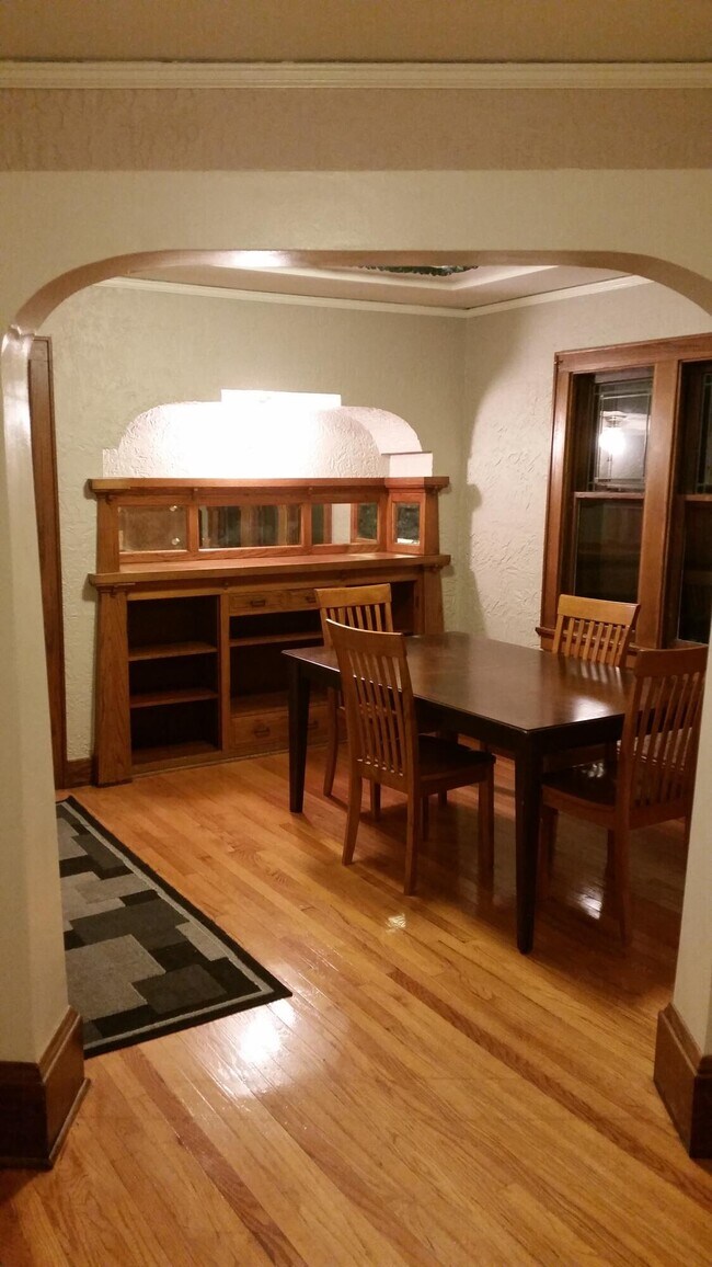 Building Photo - 2630 N 59th St