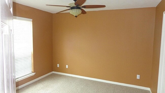Building Photo - 21911 Canyonwood Park Ln