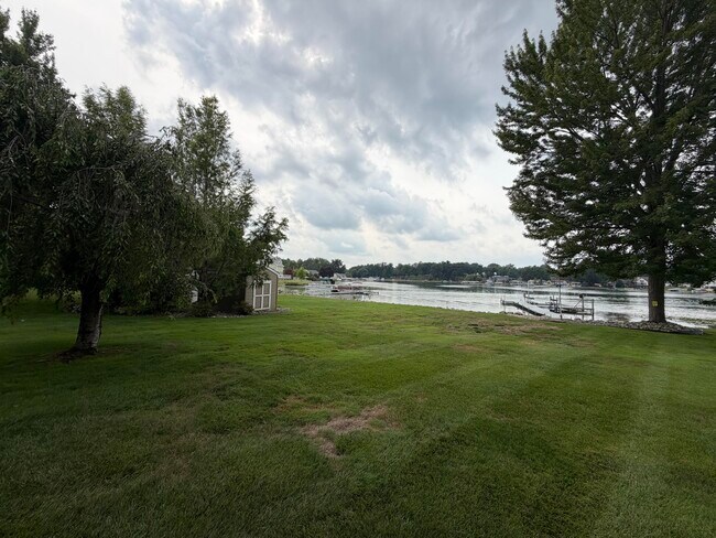 Building Photo - 250 Steves Scenic Dr