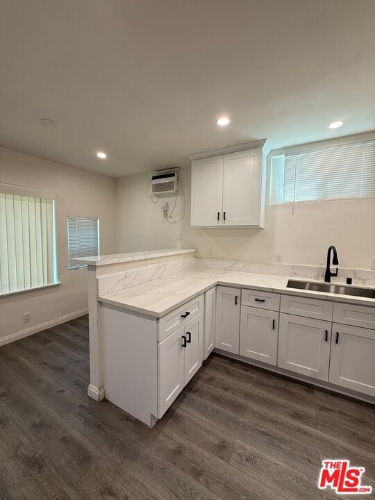 Building Photo - 6006 W Pico Blvd