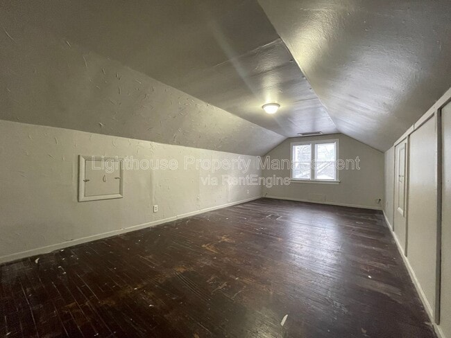 Building Photo - 232 E Lincoln Ave