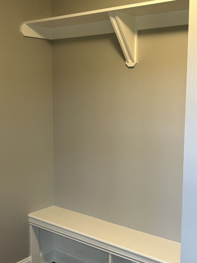 Building Photo - Home in quaint Bailey, NC