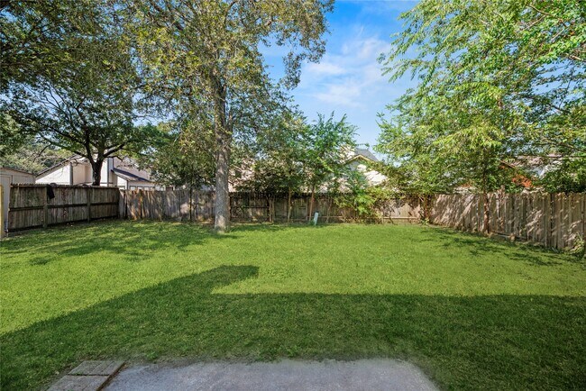 Building Photo - 3607 Liles Ln
