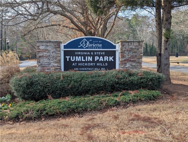 Building Photo - 232 Toweridge Dr SW