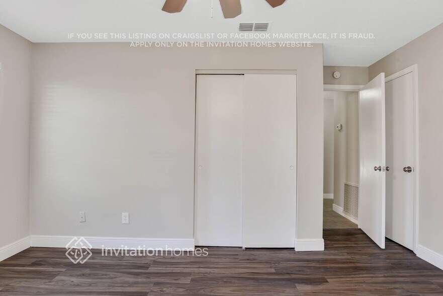 Building Photo - 243 Mante Dr