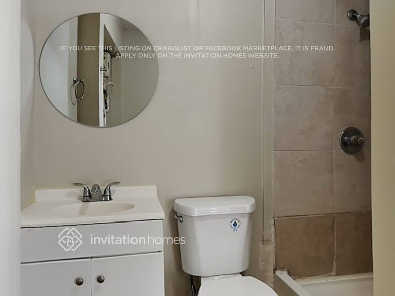 Building Photo - 4972 SW 4th St