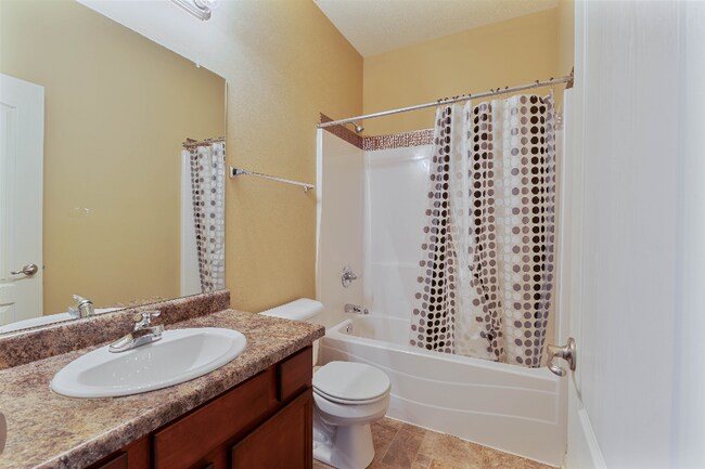 Building Photo - 14252 Newport Ave