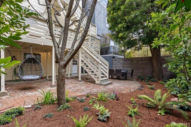 Building Photo - 3091 California St