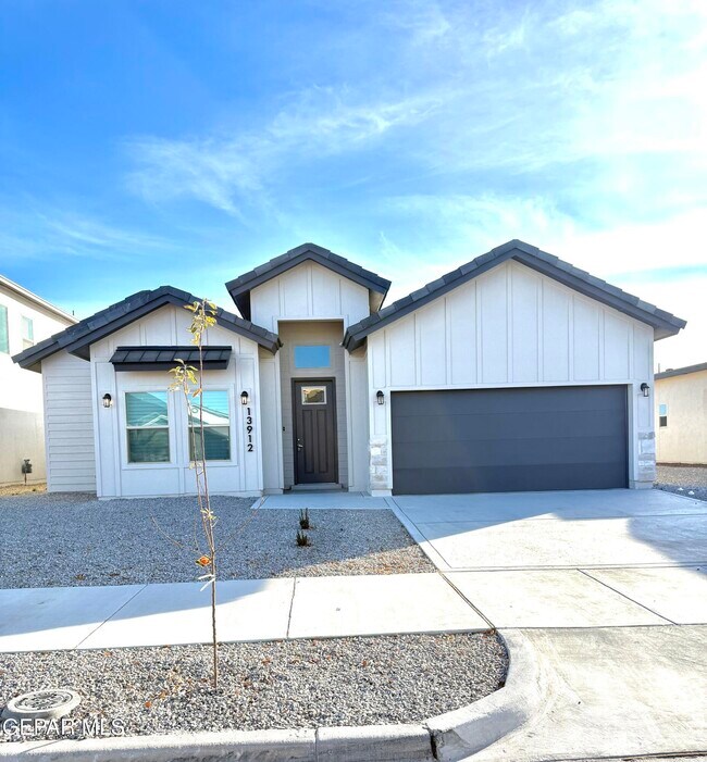 Building Photo - 13912 Garforth Ave