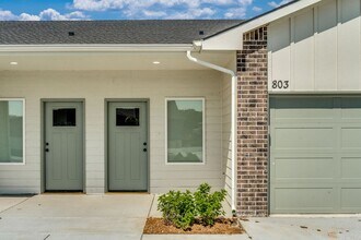 Building Photo - Fox Ridge Marley-MODEL (NOT FOR RENT)