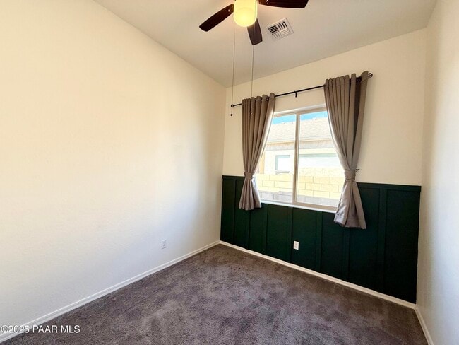 Building Photo - 5234 N Elliot Ave