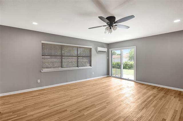 Building Photo - 1422 Flamingo Ln