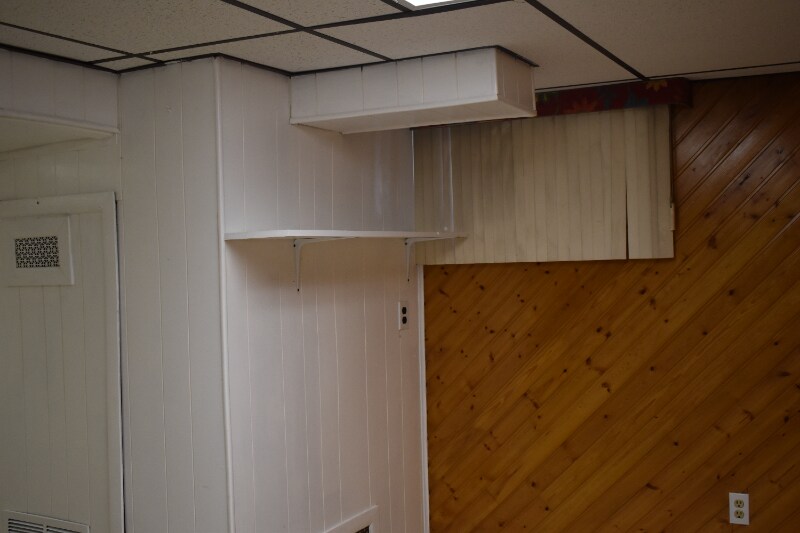 Building Photo - 6211 Birchwood Ave