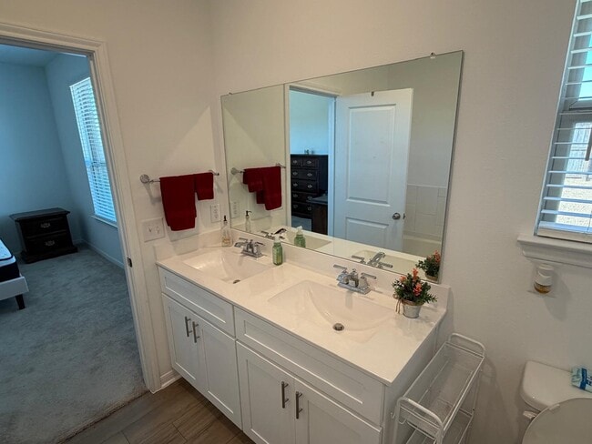 Building Photo - 14731 Maple Pond Pl