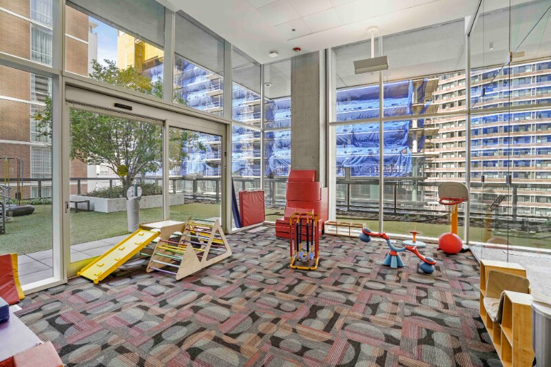 Building Photo - 383 E Ohio St