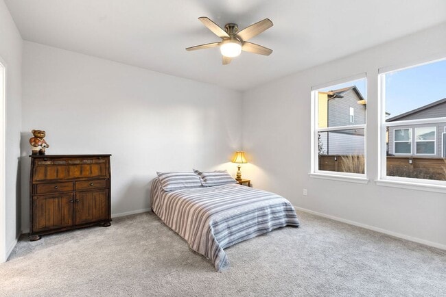 Building Photo - 4 Bedroom, 3 Bathroom 2.8 miles from Old T...