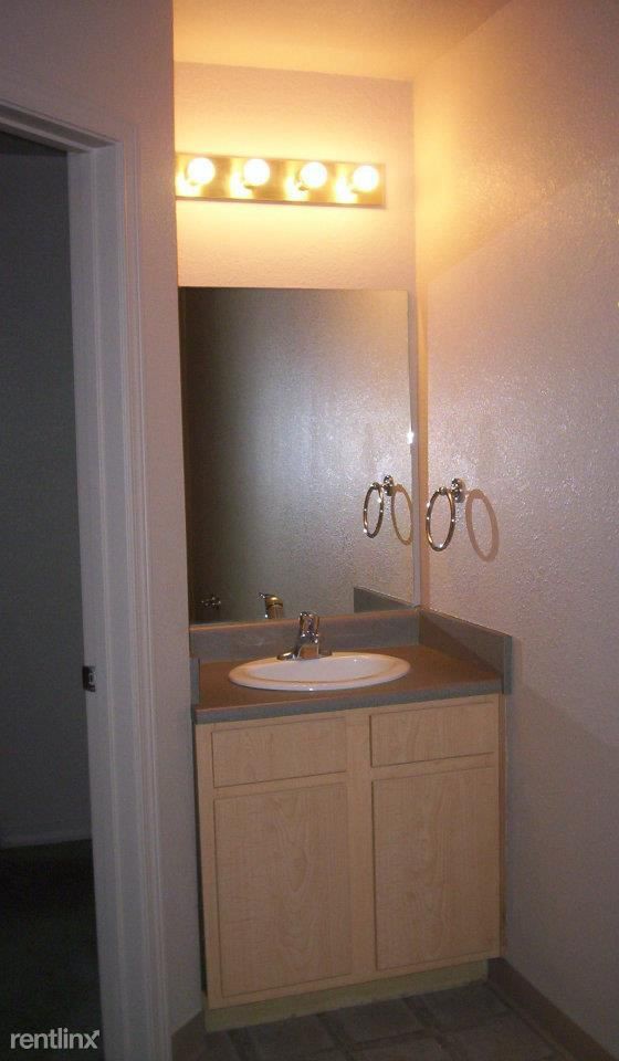 Building Photo - 2 br, 1 bath  - Georgetown Commons