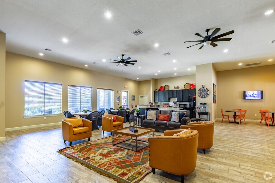 Clubhouse - Paso Fino Apartment Homes