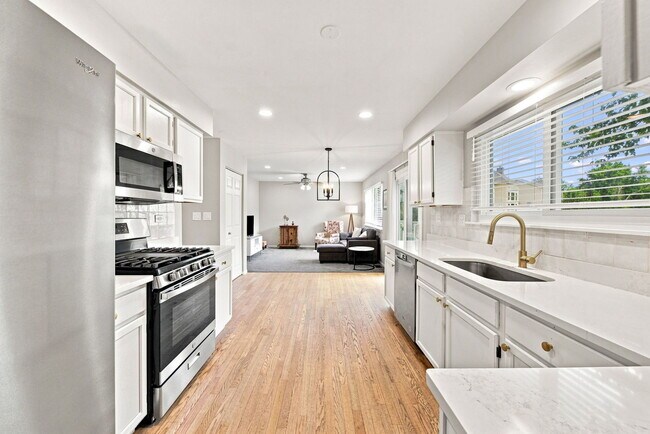 Building Photo - 2052 Shady Grove Ct