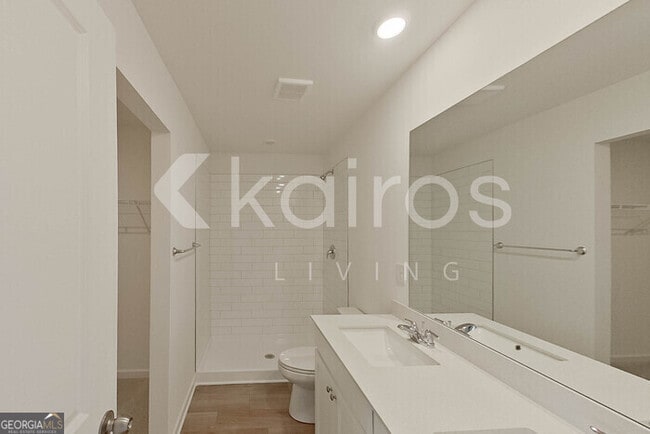 Building Photo - 208 Birch Ave