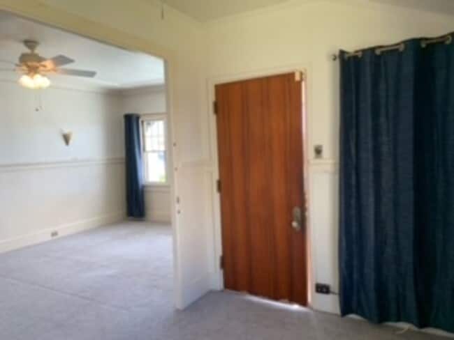 Building Photo - H292ach