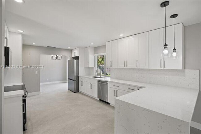 Primary Photo - 8081 SW 139th Ter