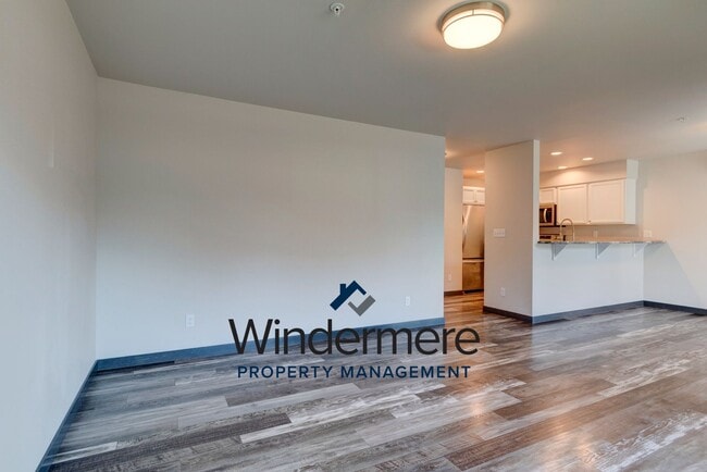 Building Photo - 2 Bedroom 2 Bath Condo in Summerwind Community