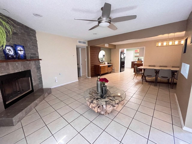 Building Photo - 1817 Ed White Way