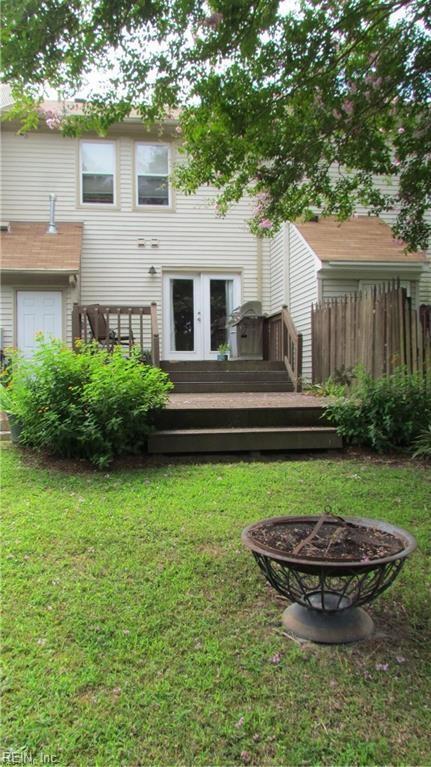 Building Photo - 350 San Roman Dr